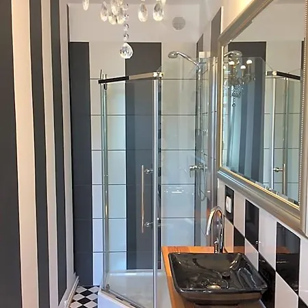 Artrooms 3*